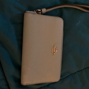 Coach wristlet wallet